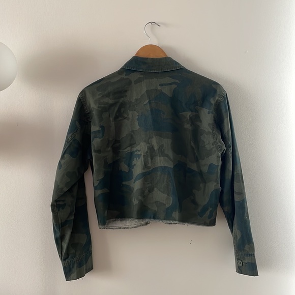 Rag Poets Cropped Camo Shirt - Picture 4 of 8